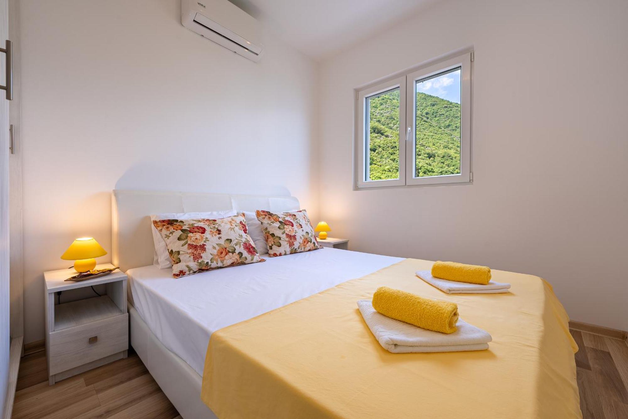 Hera Apartments Donji Stoliv Esterno foto